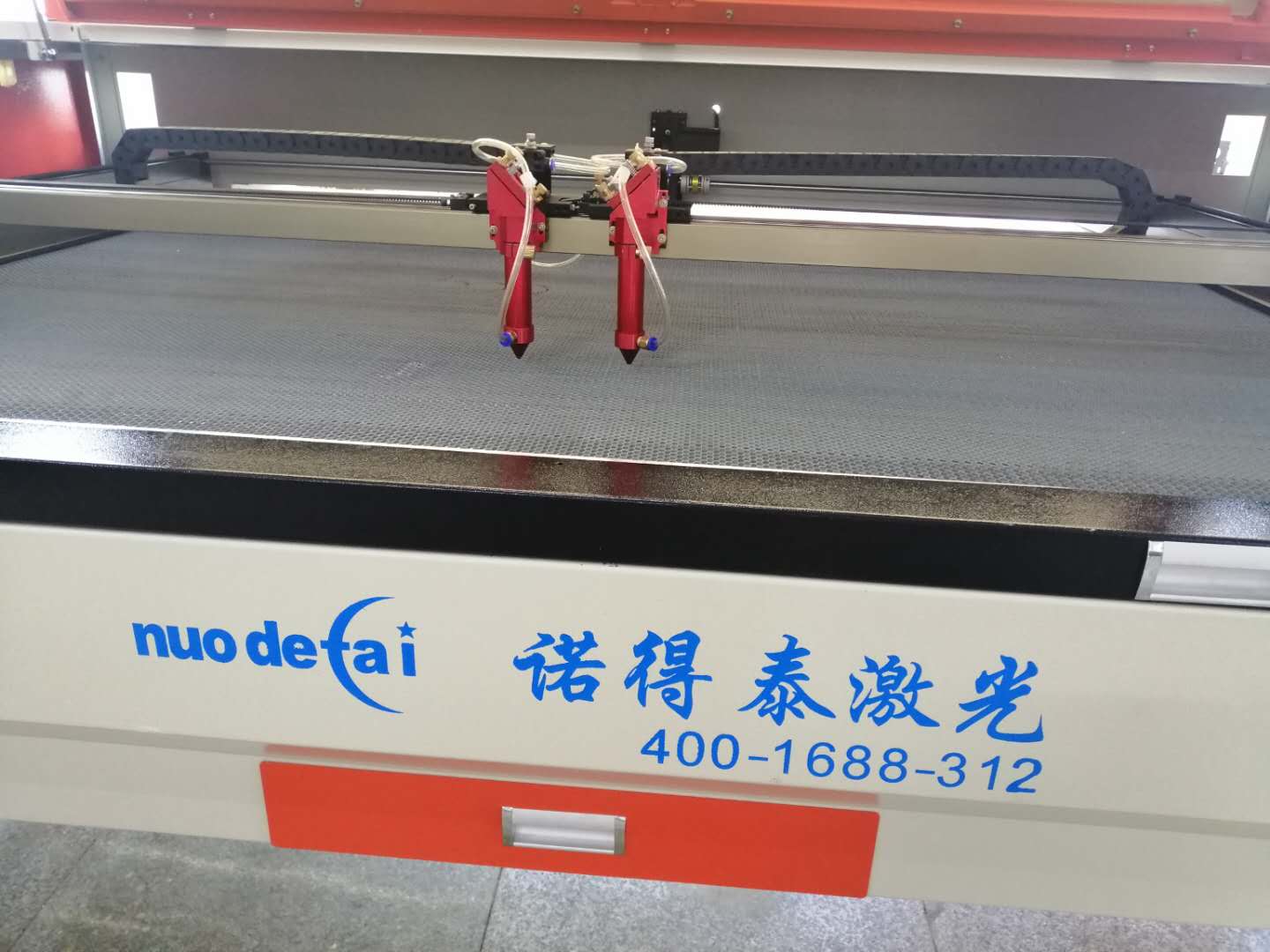 卡紙用激光切割機加工一個特點在哪里？